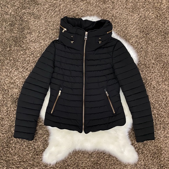 zara windbreaker